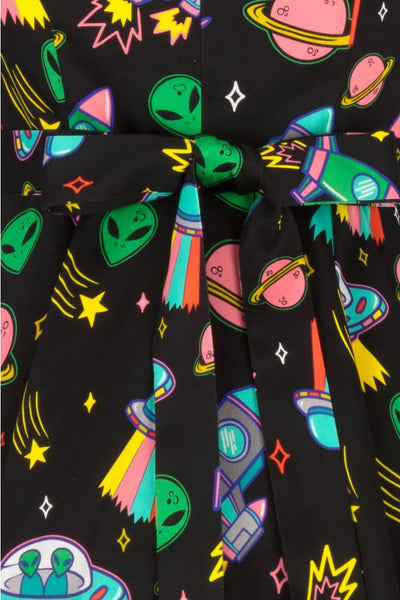 space print UFO Hepburn Lady Vintage sash detail